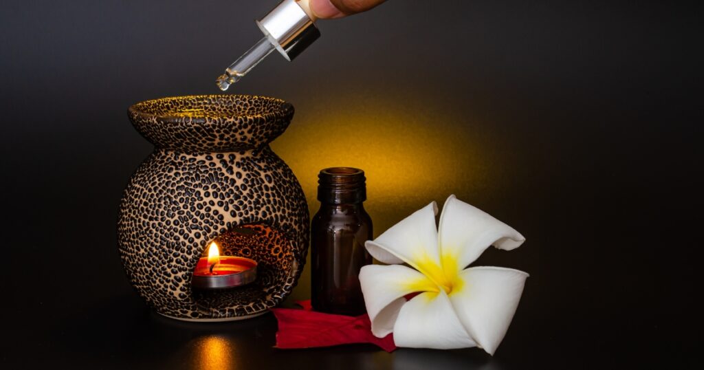 aromaterapia olejkami eterycznymi z wykorzystaniem kominka - zdjęcie