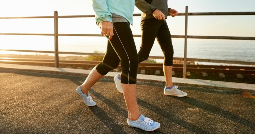 Lekki ruch pomaga na zakwasy - zdjęcie poglądowe