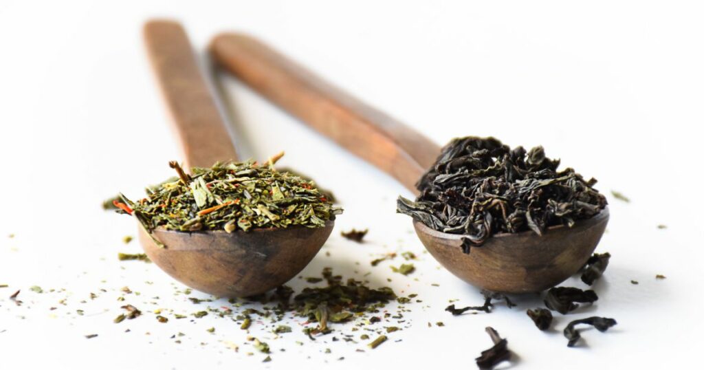 Herbata czarna i zielona - zdjęcie poglądowe