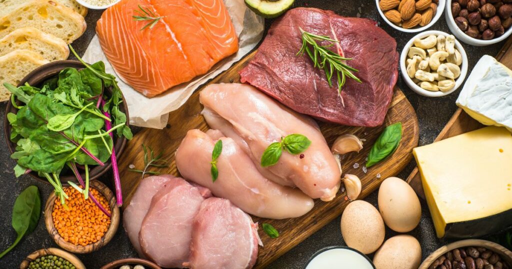 Najlepsze źródła białka w diecie – roślinne i zwierzęce produkty bogate w białko - obrazek wyróżniający