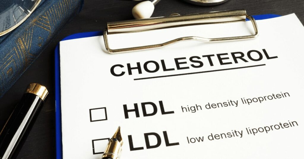 Jak skutecznie dbać o prawidłowy poziom cholesterolu - obrazek wyróżniający