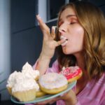 Kompulsywne objadanie się – co to jest, jak je leczyć? - obrazek wyróżniający