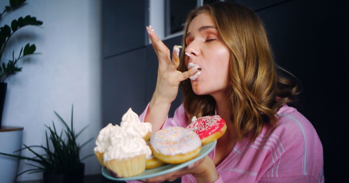 Kompulsywne objadanie się – co to jest, jak je leczyć? - obrazek wyróżniający