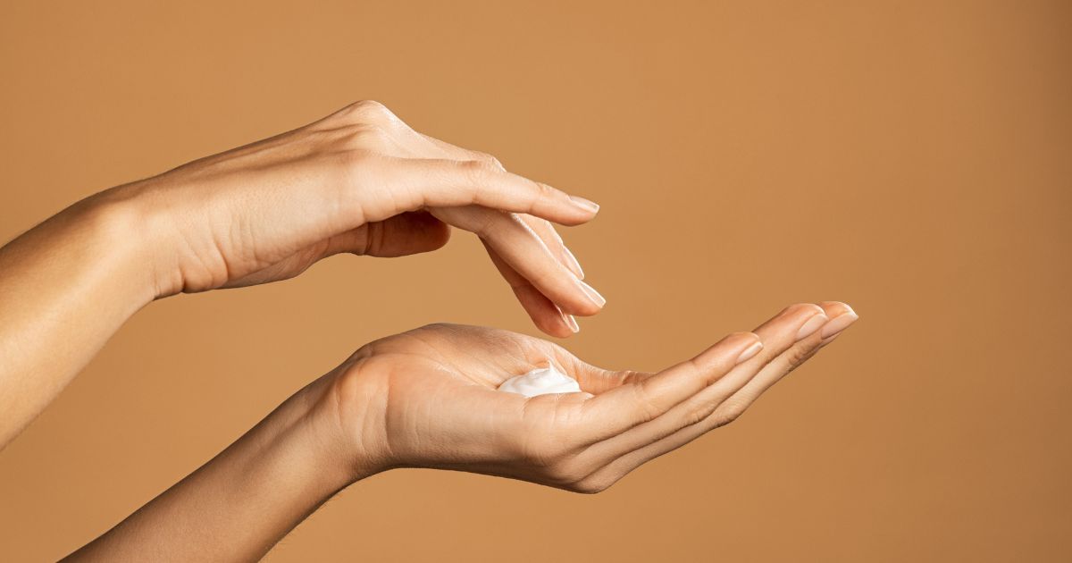 Pielęgnacja dłoni - obrazek wyróżniający